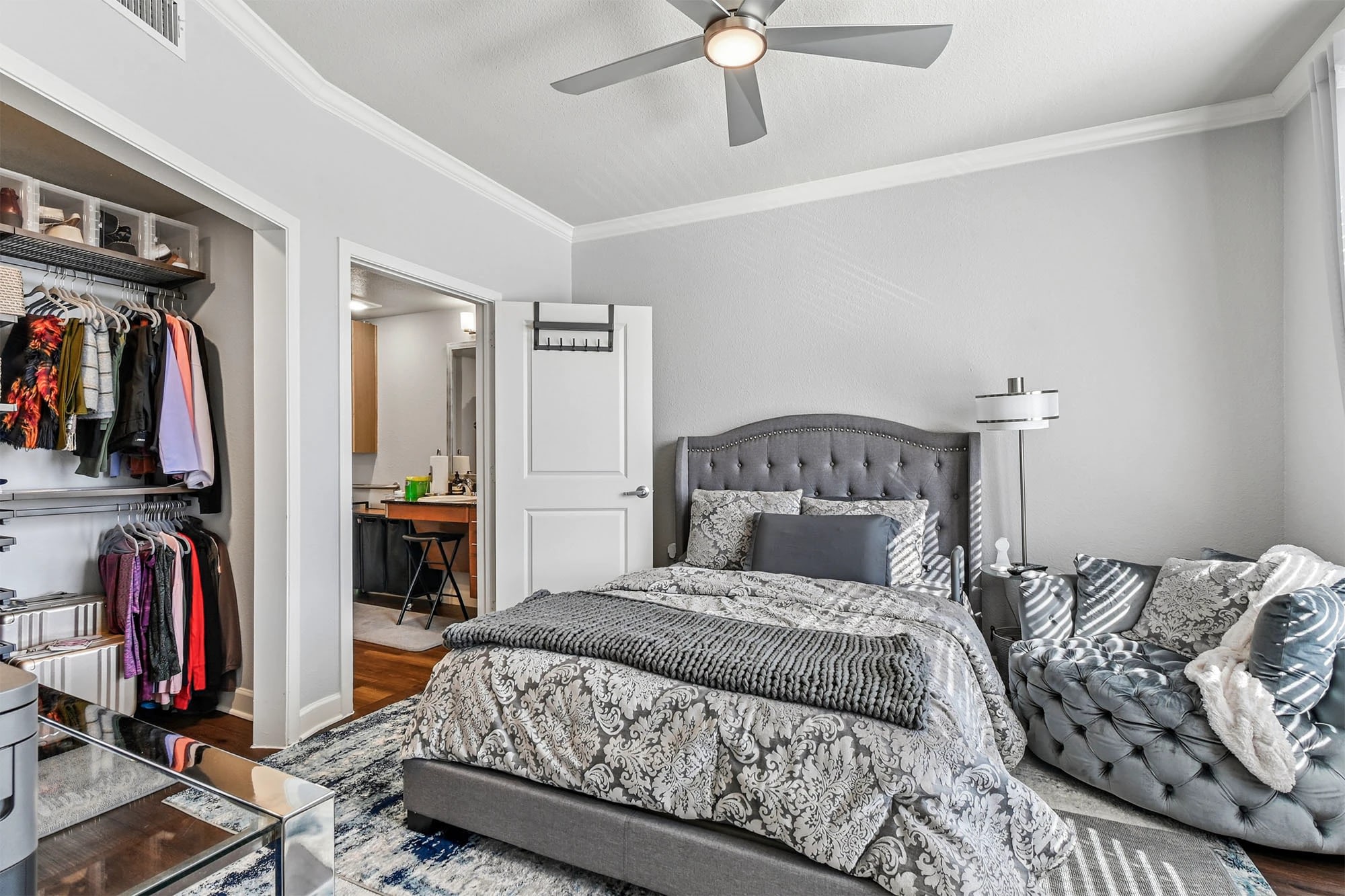 Browse Photos & Floor Plans | The Landing at Watermere Frisco