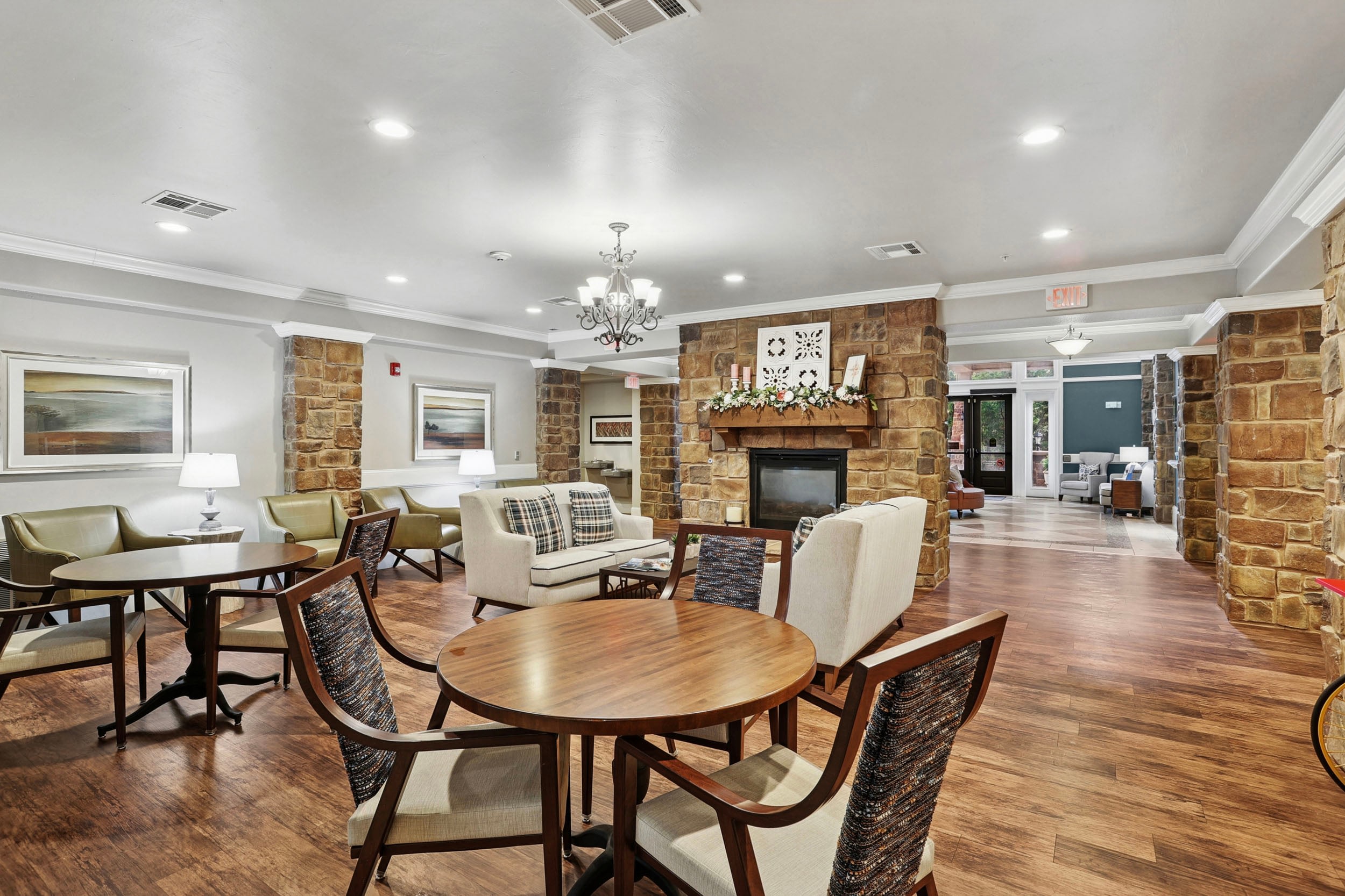 iwam luxury community lounge